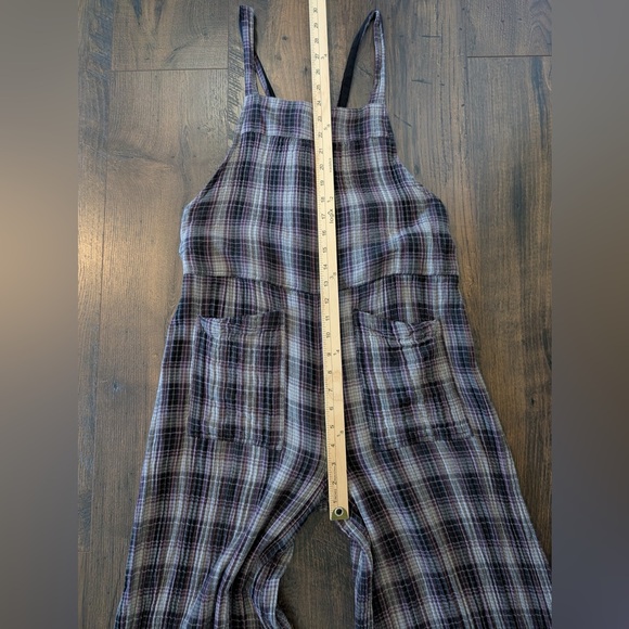 Natural Life Dakota Tie Plaid Wide Leg Gauzy Overalls in Grey Plaid Size Small - Picture 10 of 11